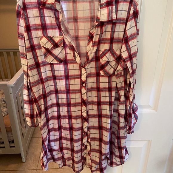 White Mark Tops - Pink plaid flannel